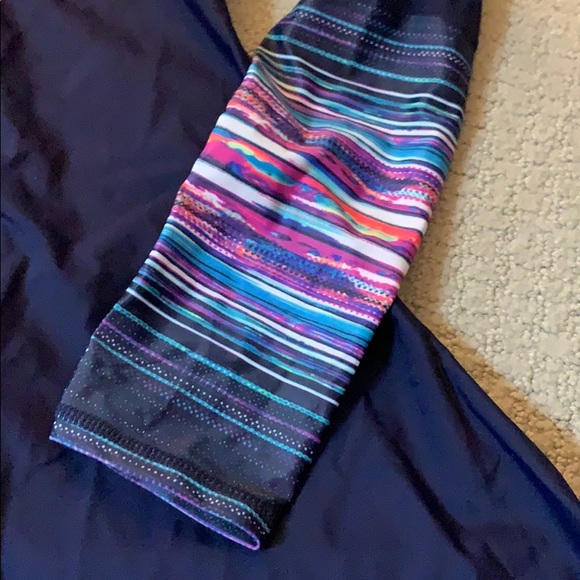 Rashguard - Picture 3 of 3